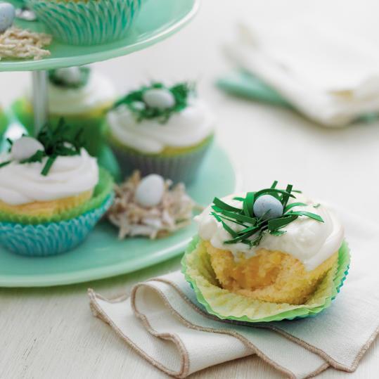 Ананас-кокос Cupcakes with Buttermilk-Cream Cheese Frosting Recipe