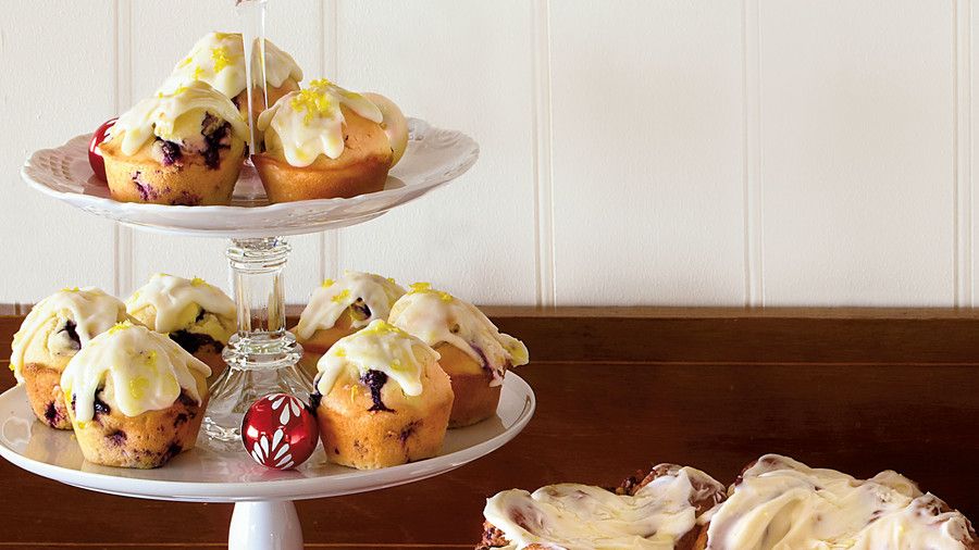 Коледа Brunch Recipes: Blueberry Muffins with Lemon-Cream Cheese Glaze
