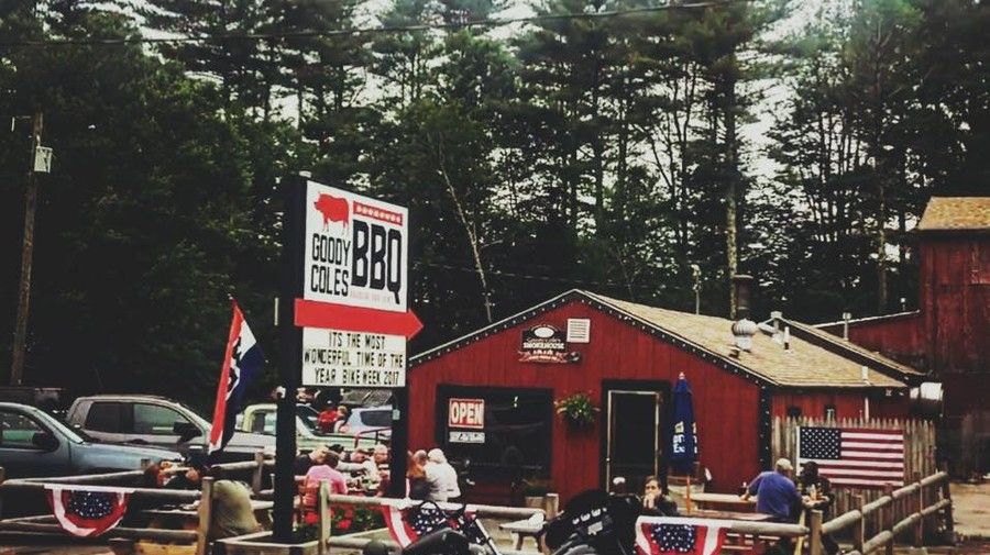 حلوى Cole's Smokehouse and Catering Co. in Brentwood, New Hampshire