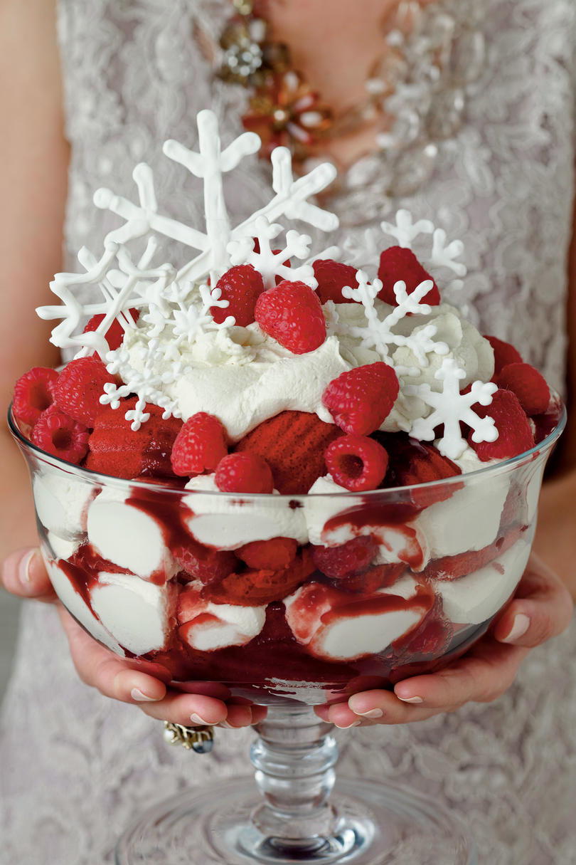 أحمر Velvet-Raspberry Tiramisu Trifle