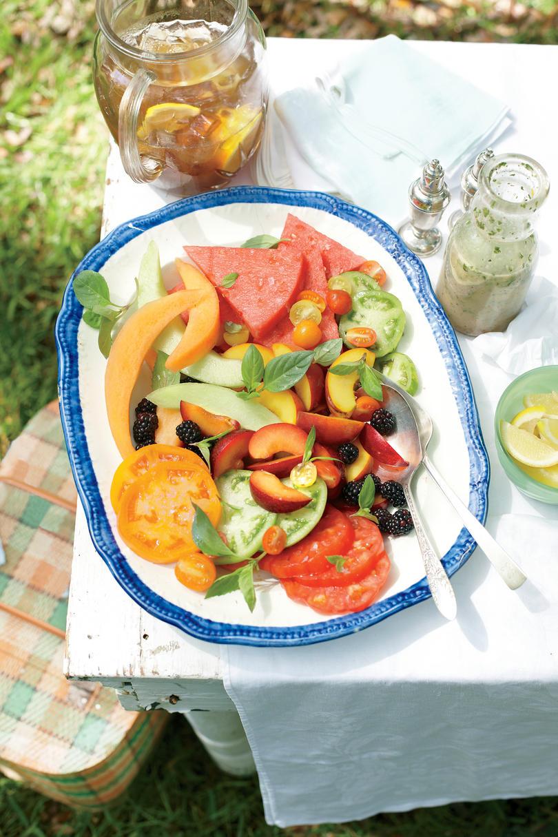 Tomate y fruta Salad
