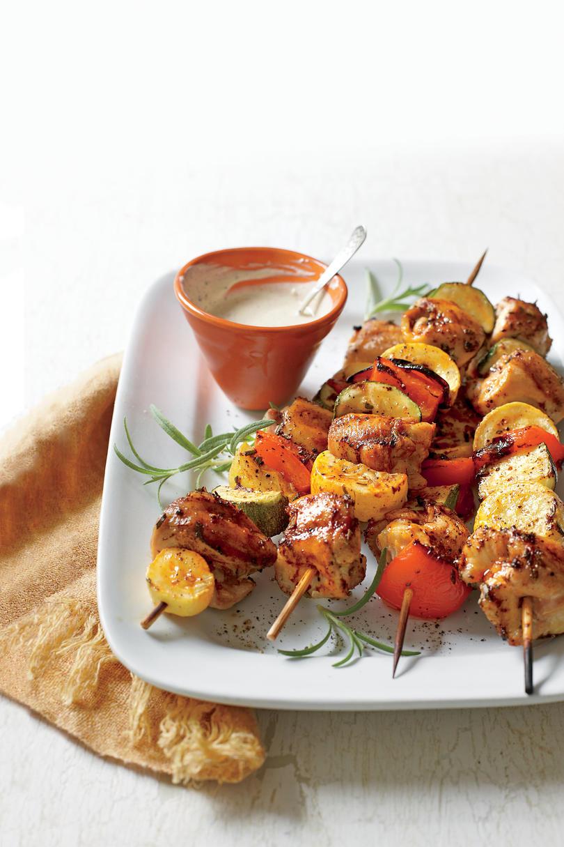 Kylling-Vegetable Kabobs with White BBQ Sauce