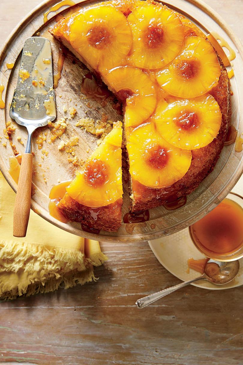 Мед-Pineapple Upside-Down Cake