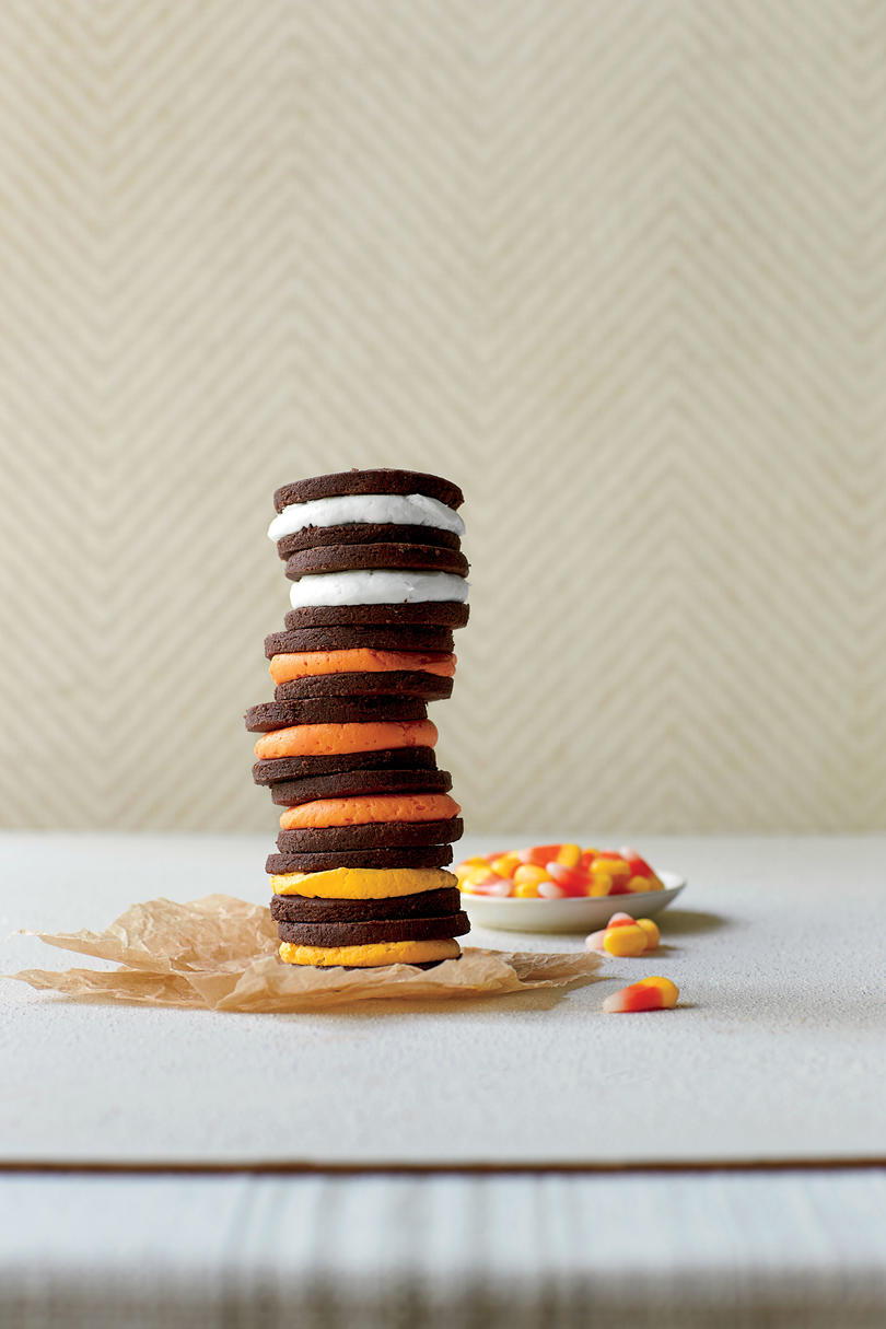 Crème-Filled Chocolate Sandwich Cookies Recipe