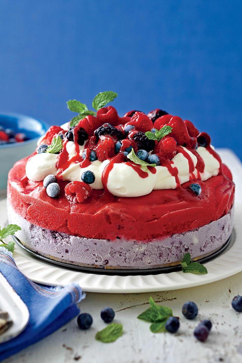 أحمر، White, and Blue Ice-Cream Cake
