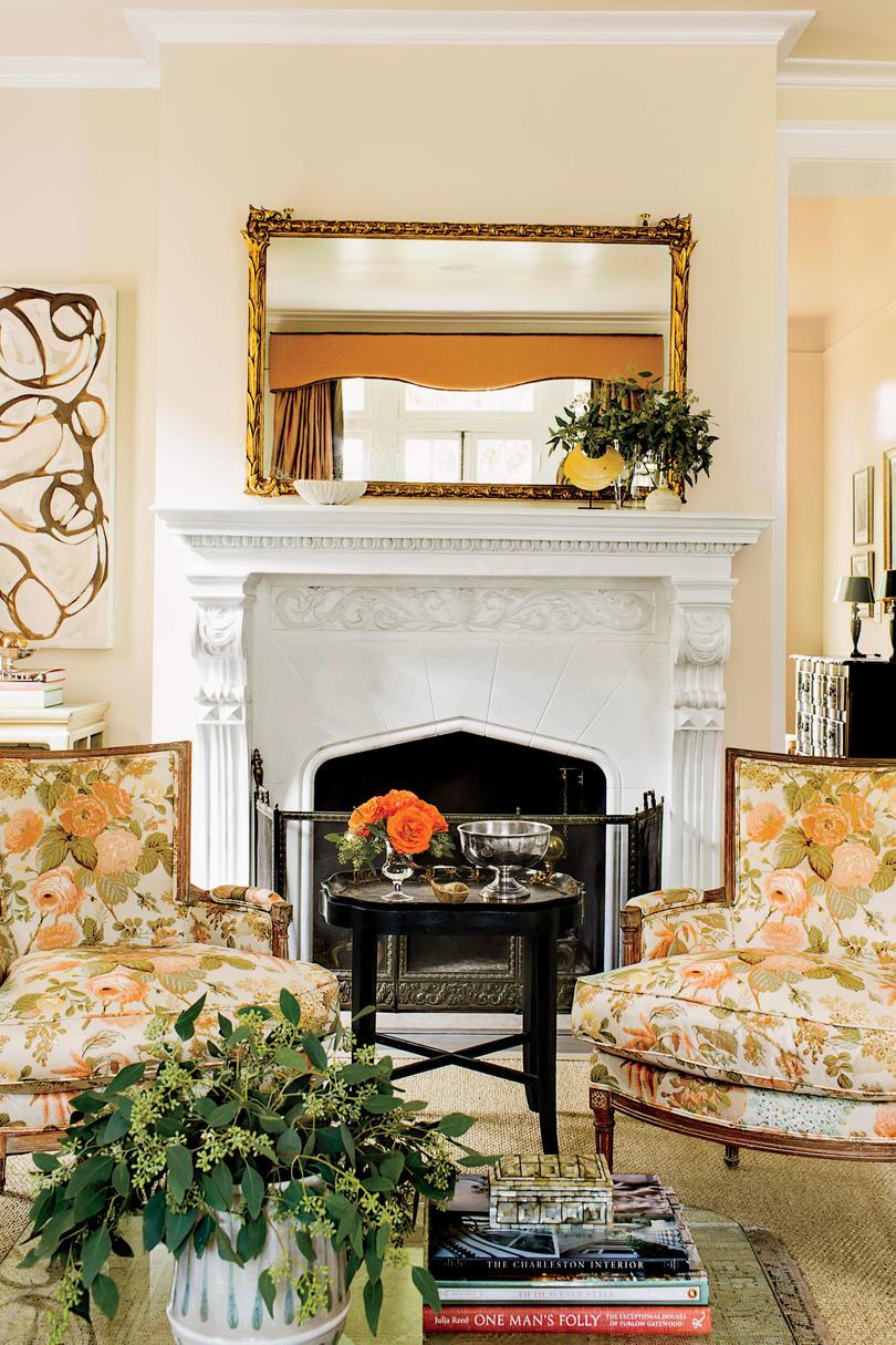 الجديد Orleans Living Room Fireplace