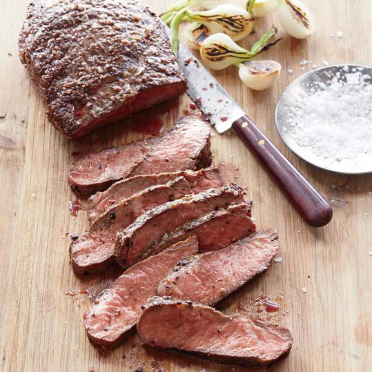 クイック and Easy Dinner Recipes: Pan-Seared Flat Iron Steak 