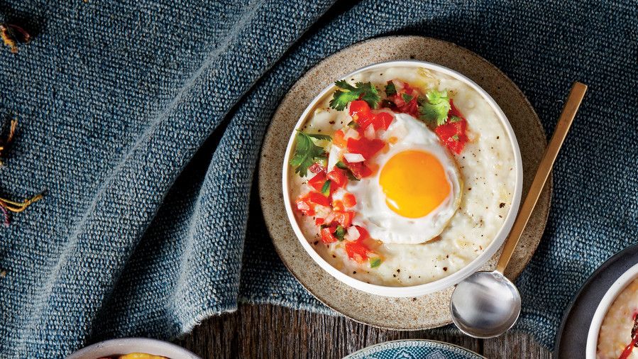 Hatch Chile Grits Breakfast Bowl