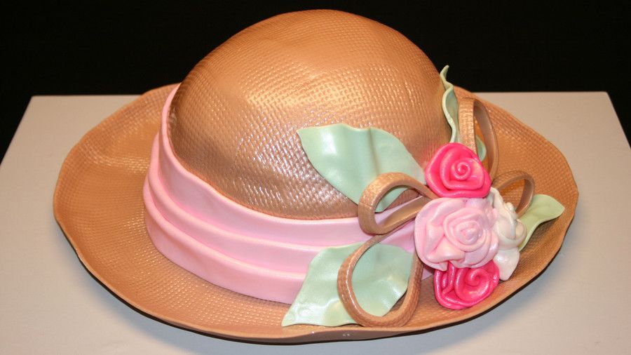 Strå Derby Hat Cake