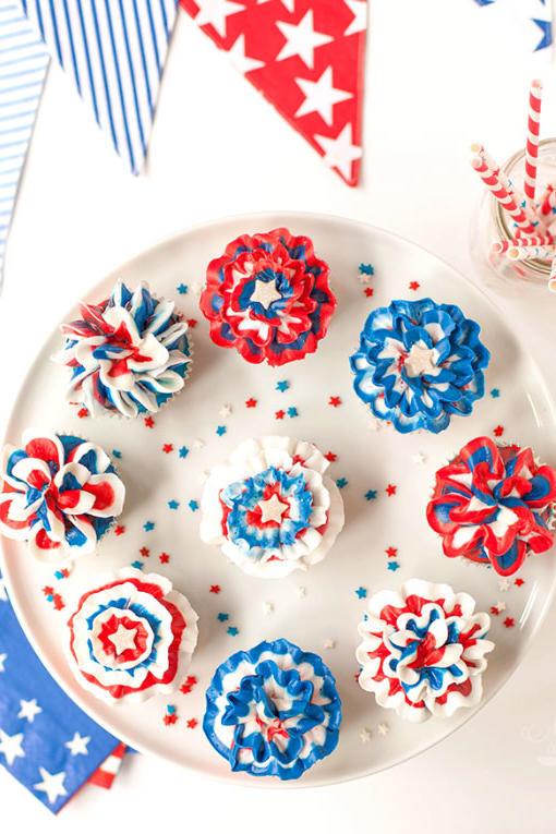 Cuarto of July Swirled Cupcakes