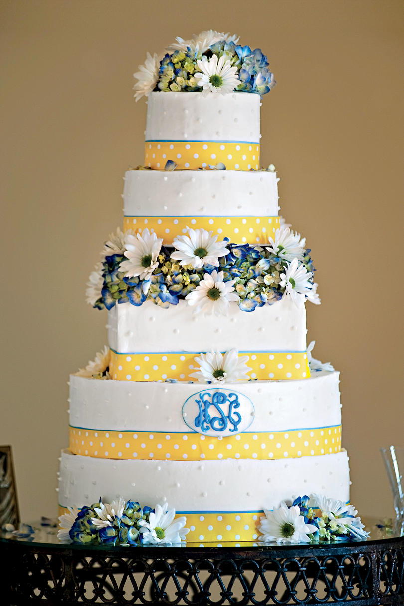 Polka-Dot Wedding Cake