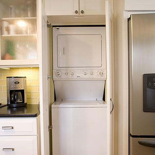 إخفاء the Laundry Room in Kitchen Cabinets