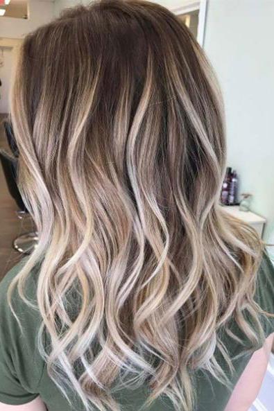 Temný Brown Hair with Heavy Blonde Balayage