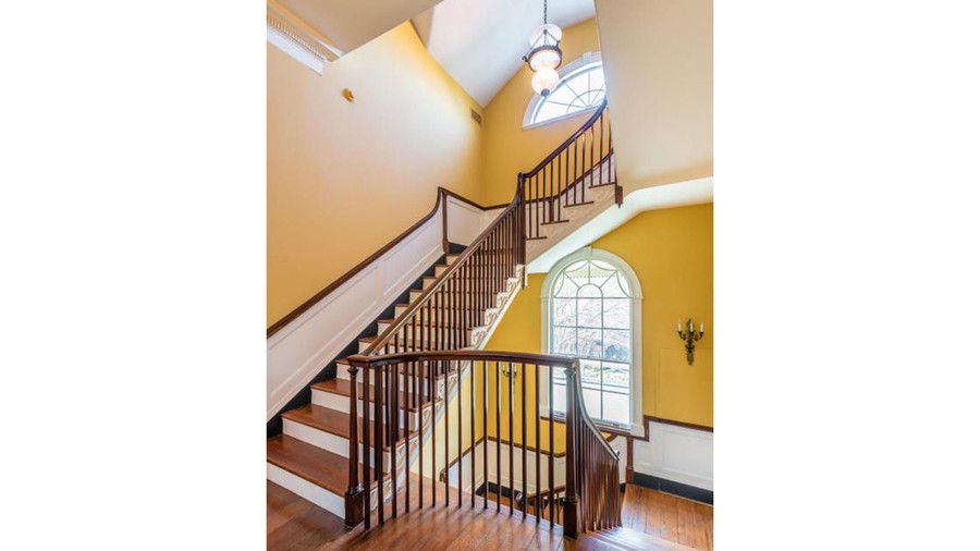 Del Sur Living Gaillard Bennett House Staircase