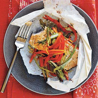 Ártico Char and Vegetables in Parchment Hearts