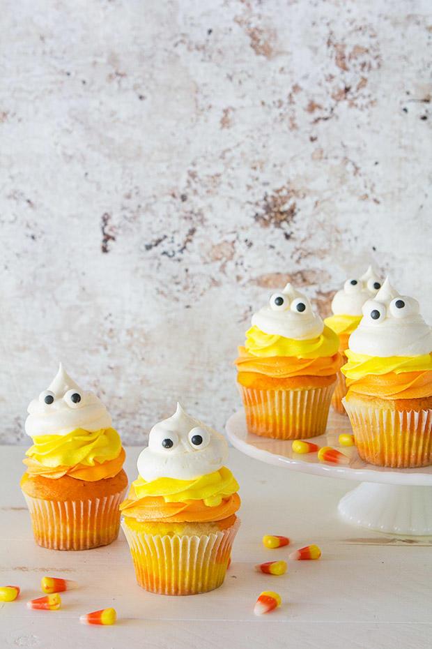 Caramelo Corn Ghost Cupcakes