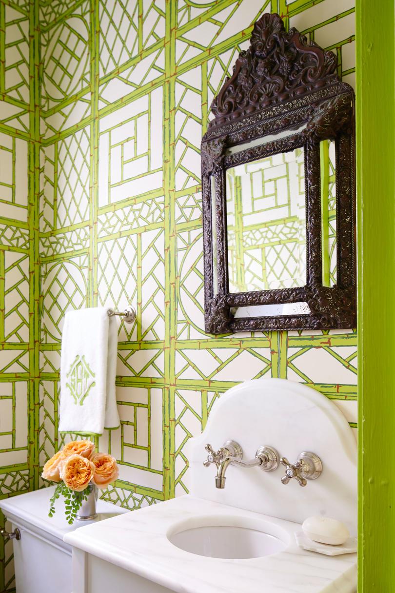 Ярък Green Bamboo Wallpaper in Bathroom