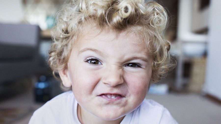 Рус Toddler Making Funny Face