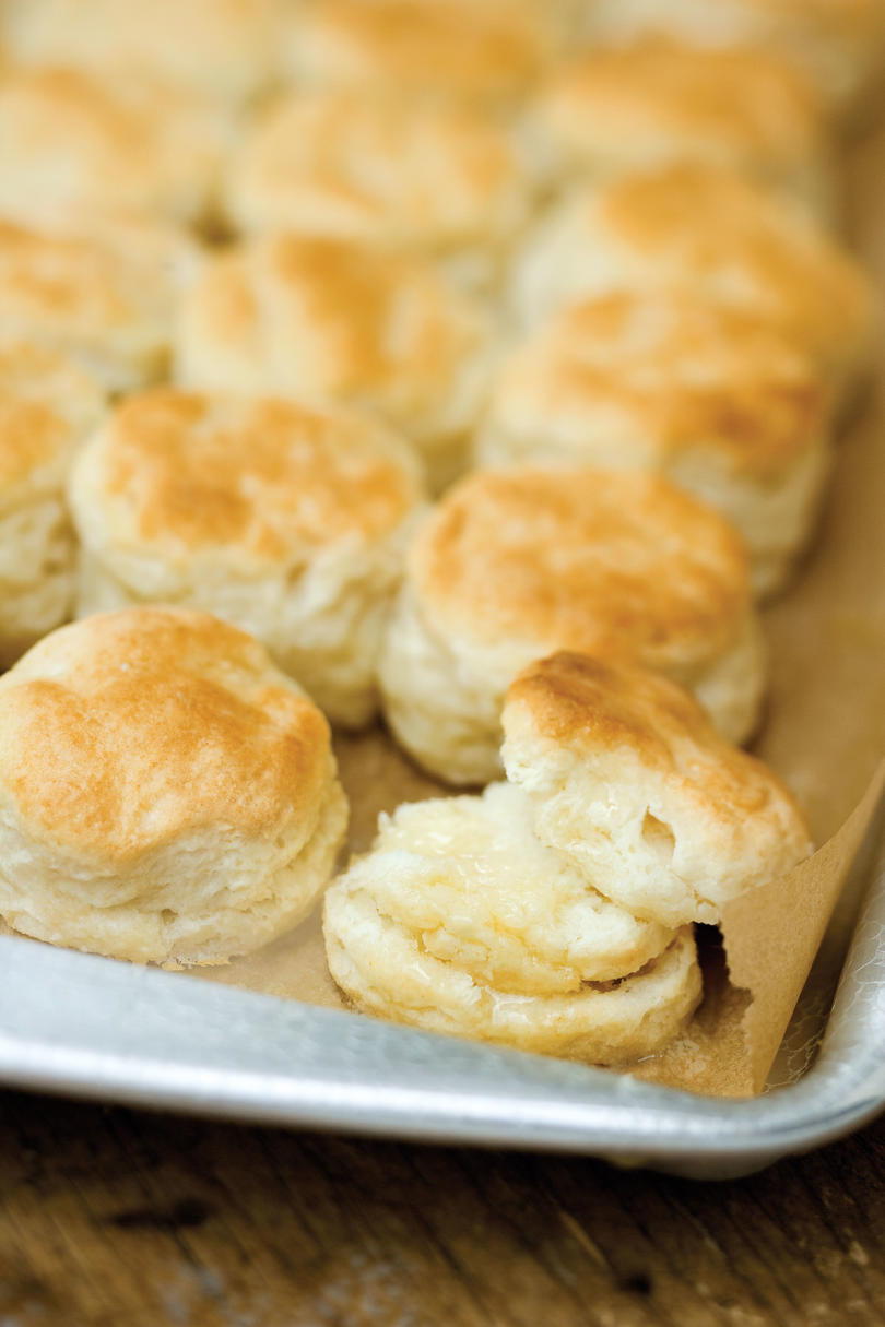 късна закуска for a Crowd Buttermilk Biscuits