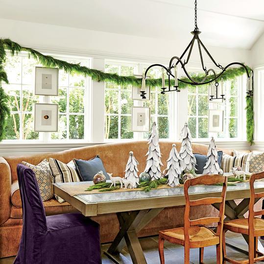 Dana Wolter Christmas Dining Room