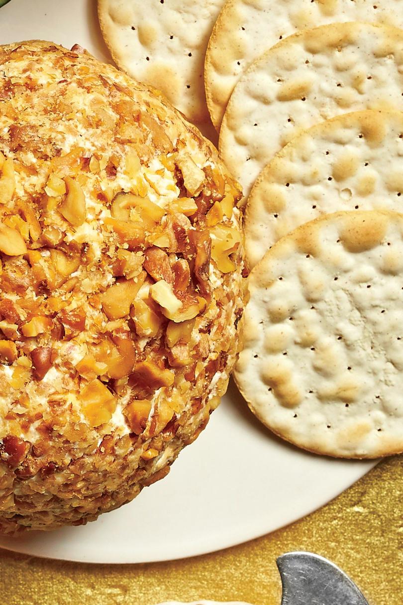 dorado Globe Appetizers Cheddar-Horseradish-Walnut Cheese Ball