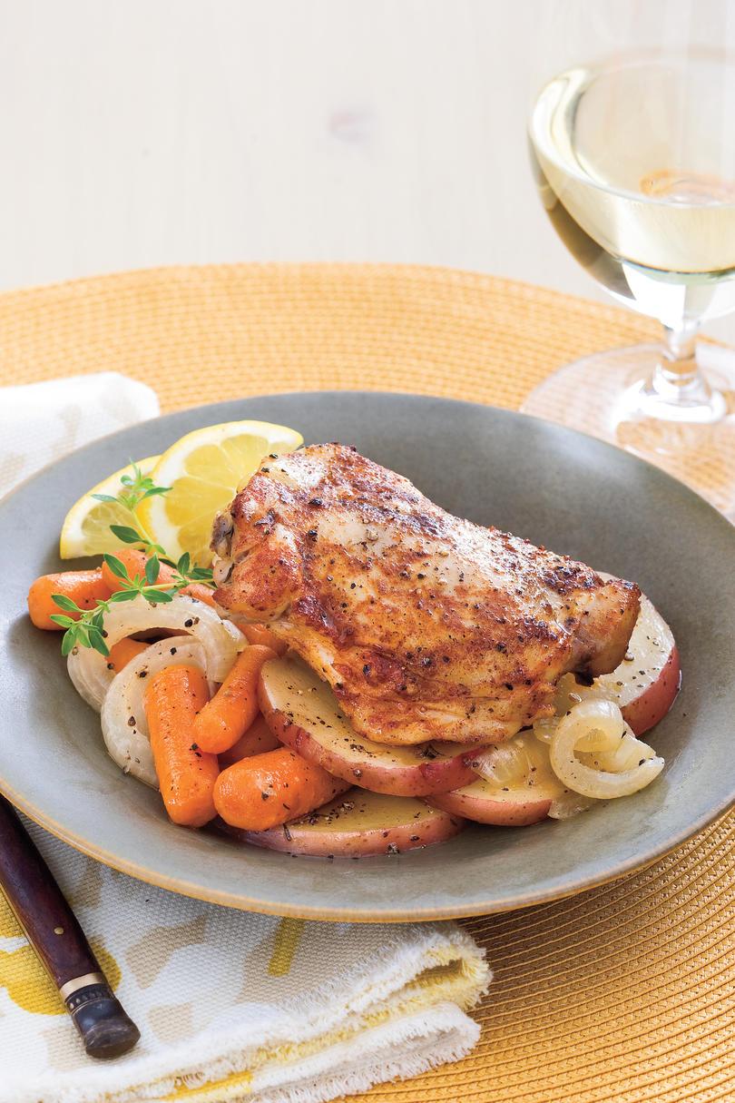 Pollo Thighs with Carrots and Potatoes