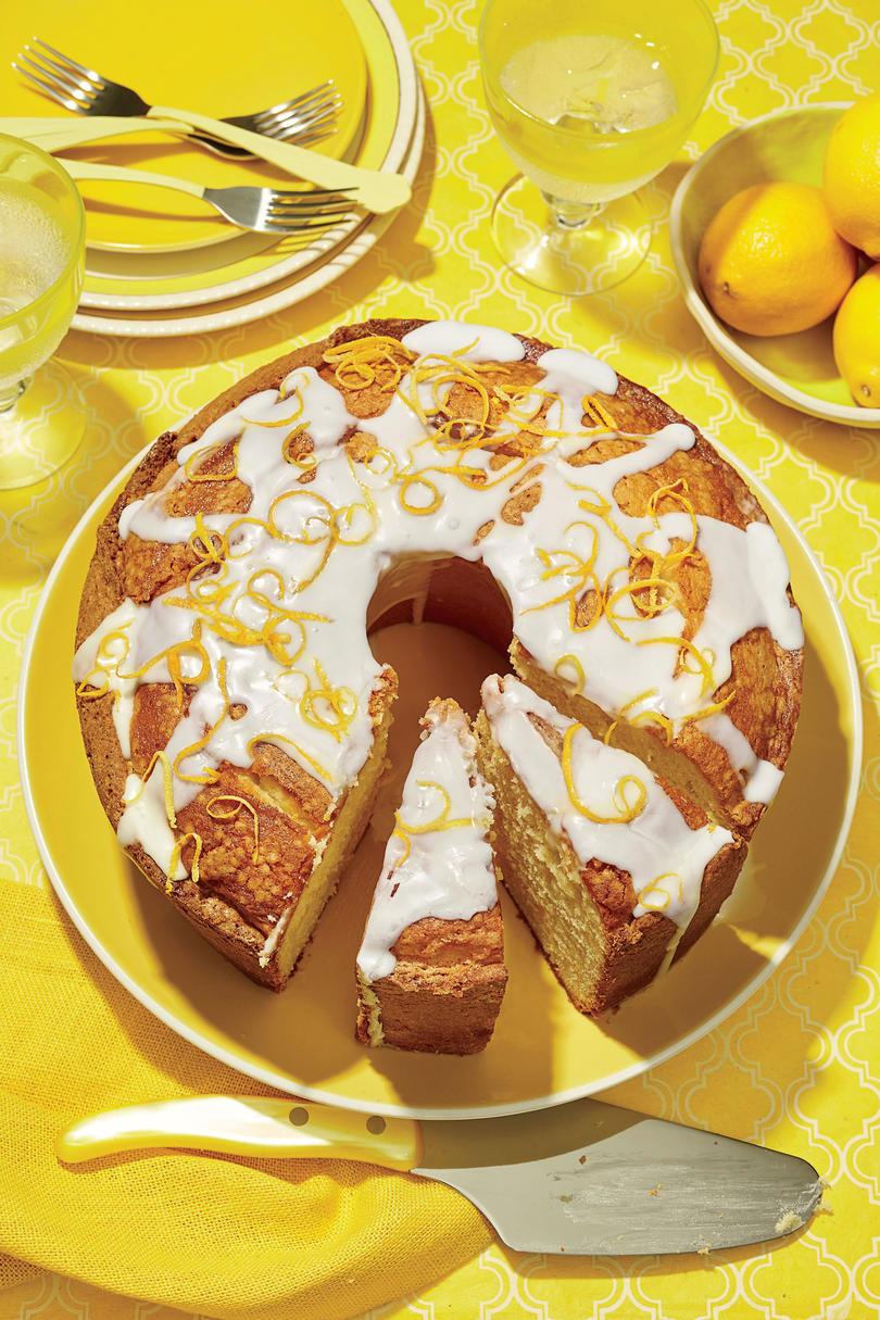 Vainilla de limon Pound Cake with Lavender Glaze