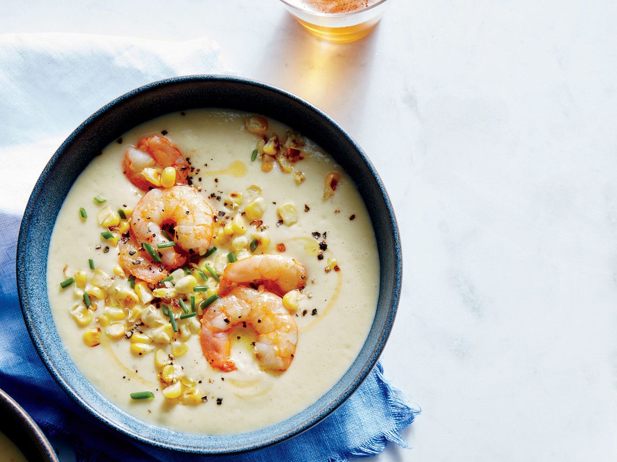 フレッシュ Corn and Potato Soup with Sautéed Shrimp