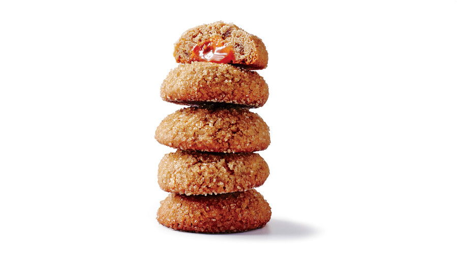 Karamel Stuffed Ginger Cookies