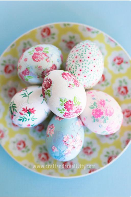 منفوخ Decoupage Easter Eggs
