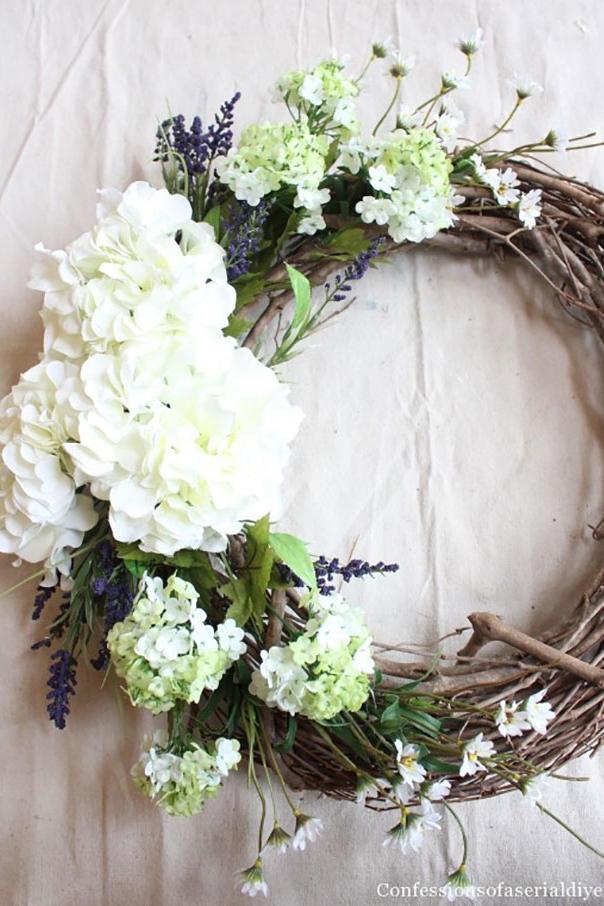 خشبي Wreath with White Hydrangea