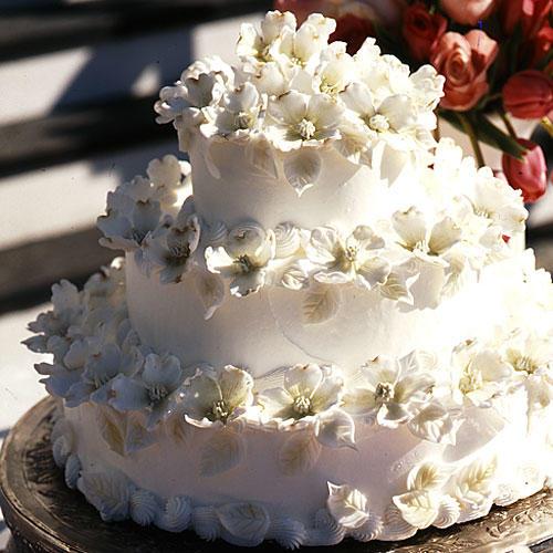 Madera del perro Blossom Wedding Cake