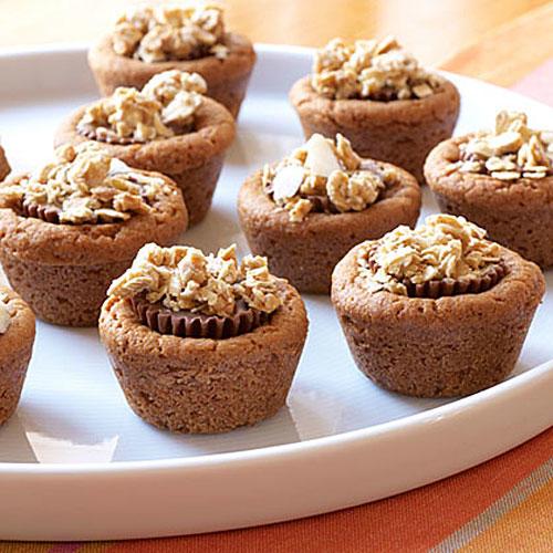 Doble Peanut Butter Candy Bites with Granola