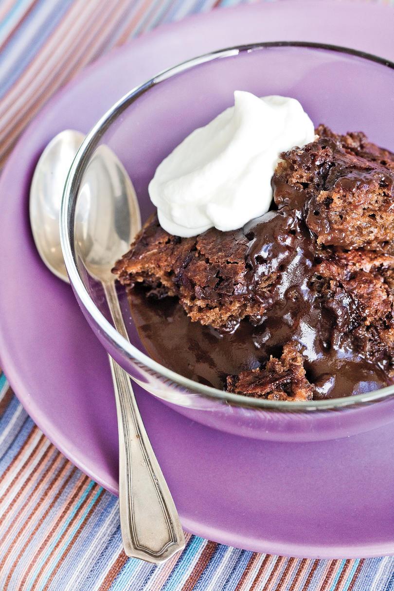 горещ Fudge Brownie Cake