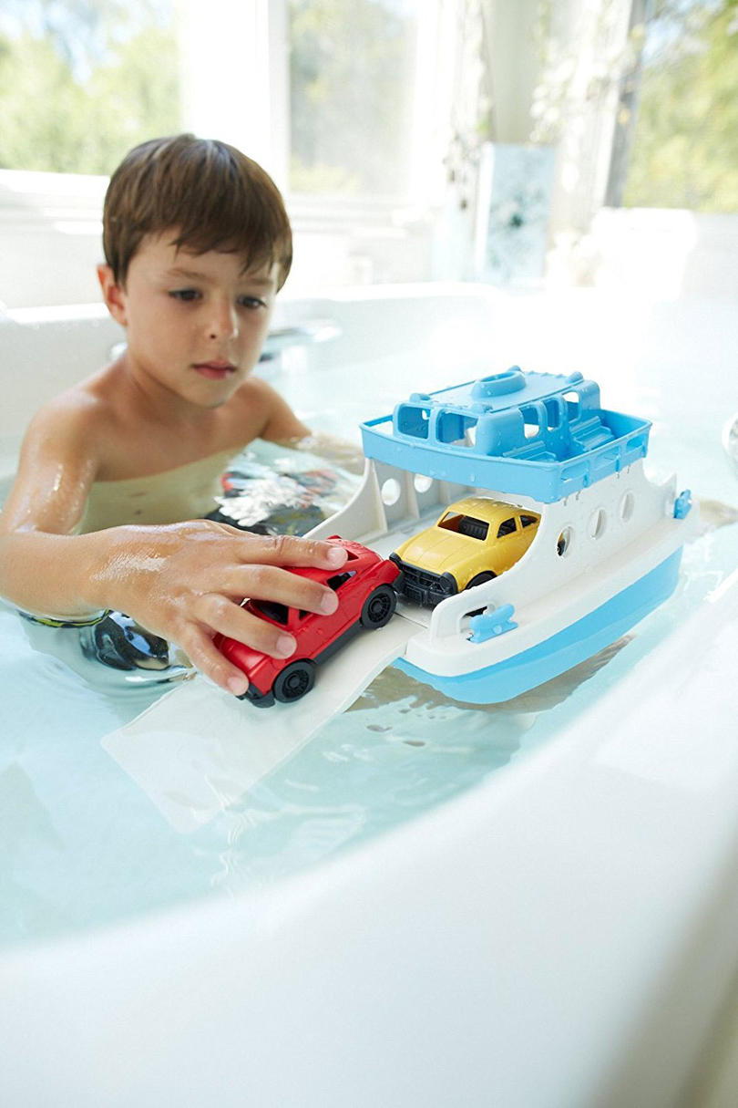 ферибот Boat with Mini Cars Bathtub Toy