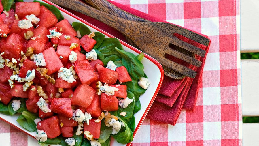 البطيخ، Mache, and Pecan Salad Recipe