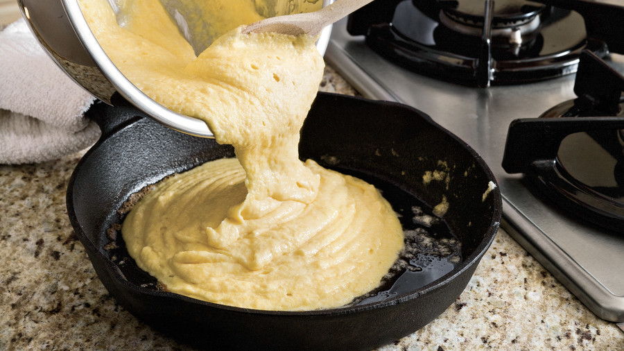 Cocina & Baking Tips: Crisp Cornbread Crust