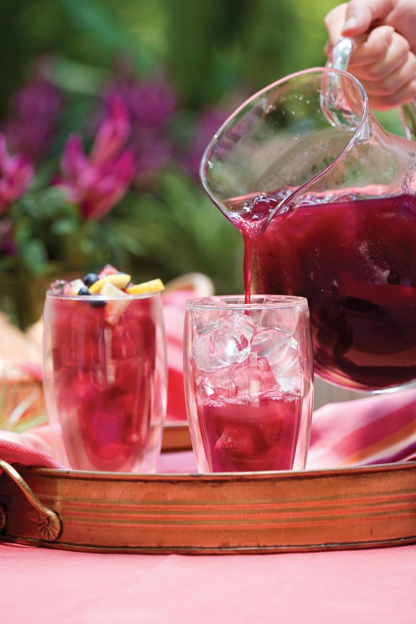 طازج Blueberry Recipes: Blueberry-Lemon Iced Tea