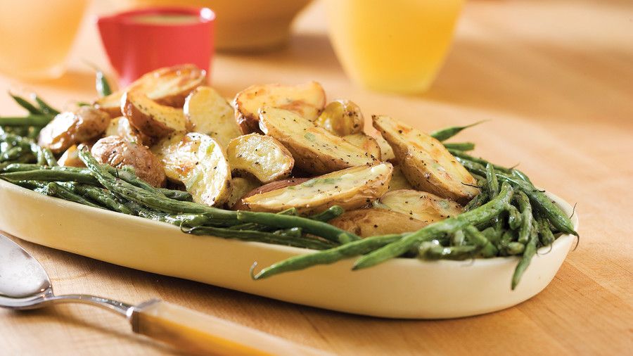 Денят на благодарността Dinner Side Dishes: Roasted Fingerlings and Green Beans With Creamy Tarragon Dressing