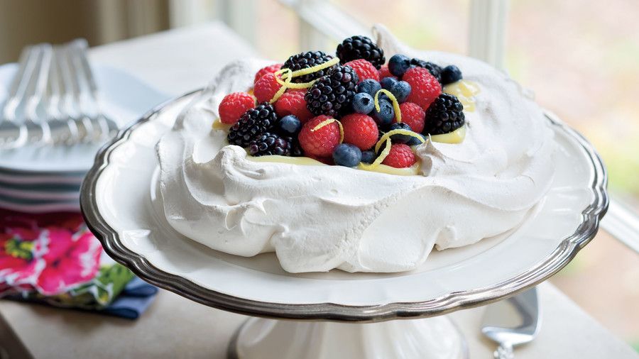Pavlova With Lemon Cream and Berries