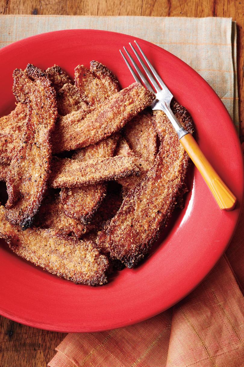късна закуска Recipes: Cornmeal-and-Brown Sugar-Crusted Bacon