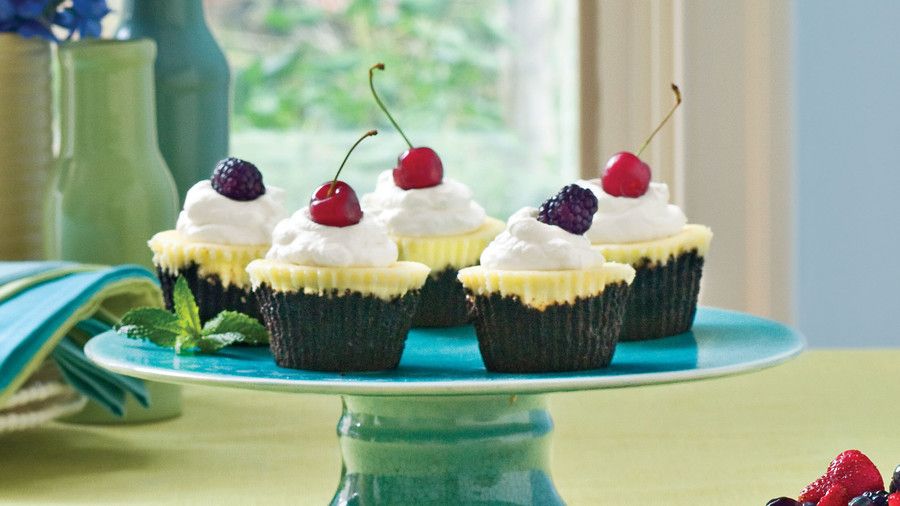 Cupcake Recipes: Chocolate-Key Lime Cupcake Pies