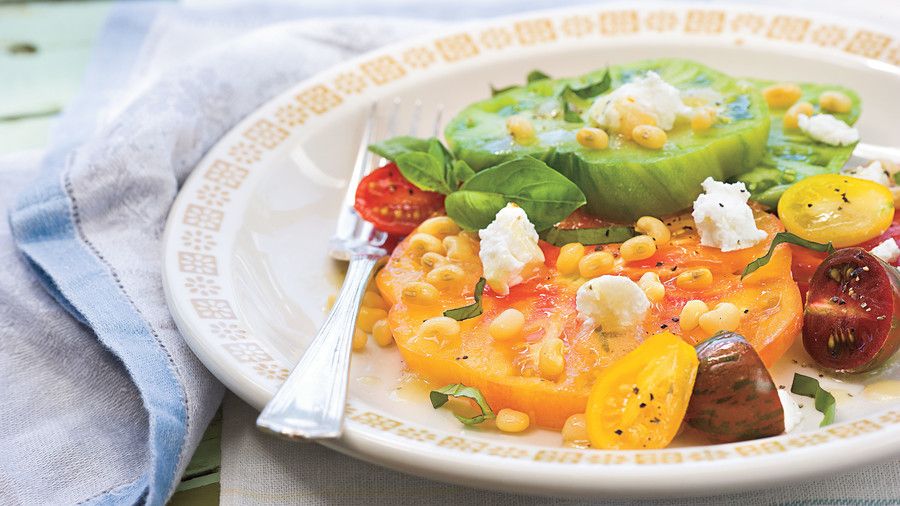 Sund og rask Food Recipe: Heirloom Tomato Salad With Fresh Lady Peas