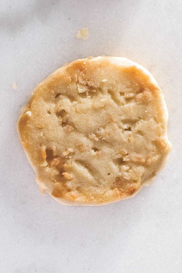 ココナッツマカダミア Nut Shortbread Cookies 