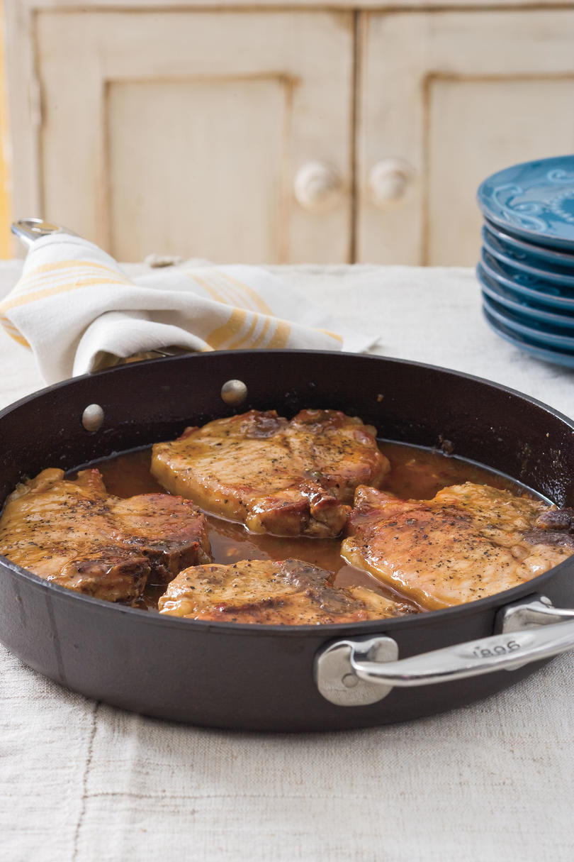 Cast Iron Skillet Recipes: Pork Chops with Pepper Jelly Sauce