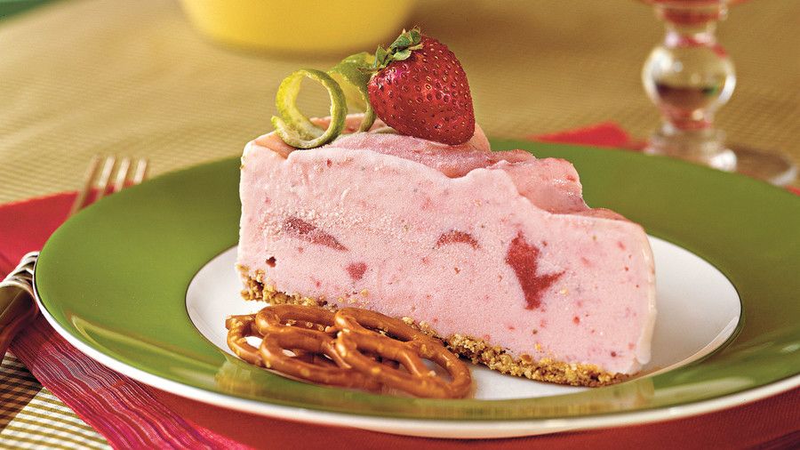 Claveteado Strawberry-Lime Ice-Cream Pie Recipes
