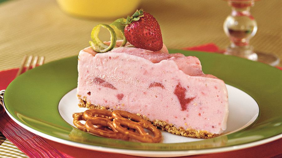 Claveteado Strawberry-Lime Ice-Cream Pie Recipes