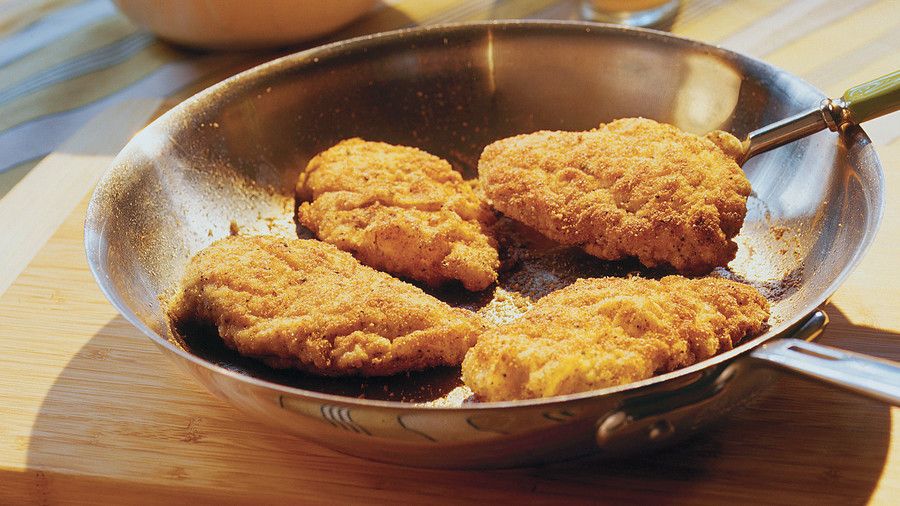 بسرعة and Easy Southern Recipes: Crunchy Pan-Fried Chicken