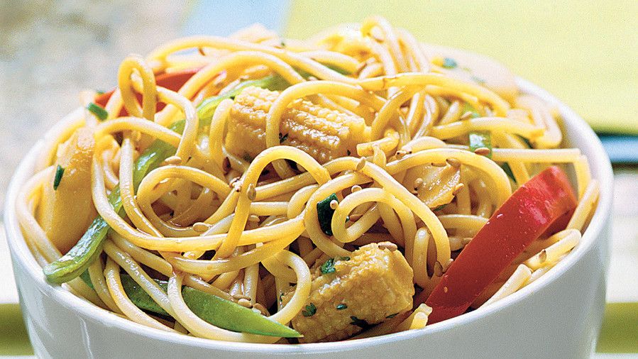 Fácil Pasta Recipes: Sweet-Hot Asian Noodle Bowl