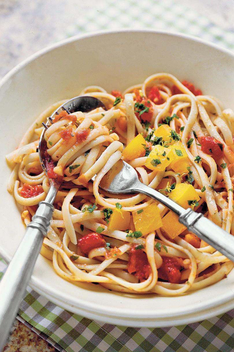 две Tomato Linguine Recipe